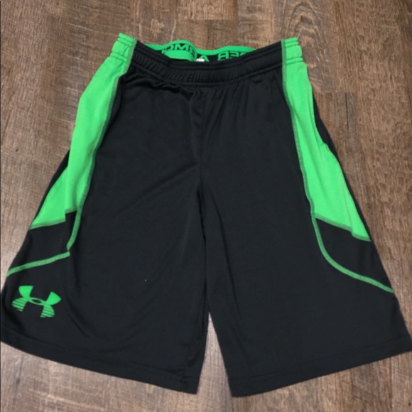 Under Armour Other - Under Armour Shorts Youth Large Green Black Athletic Gym Youth Kids